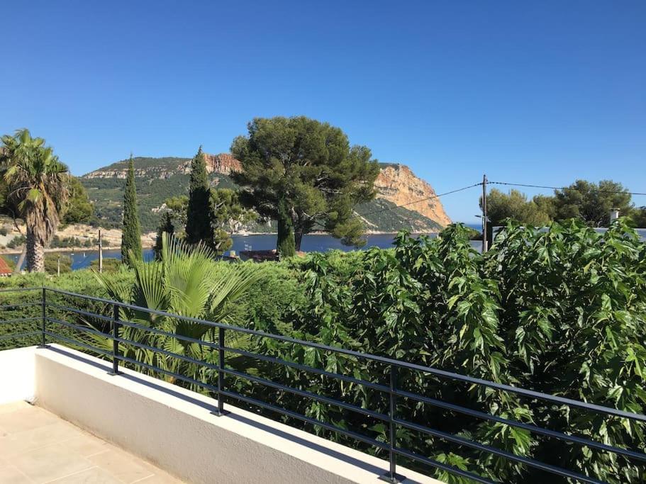 Cassis Calanques, 2 Pieces Grande Terrasse Vue Mer Exterior photo